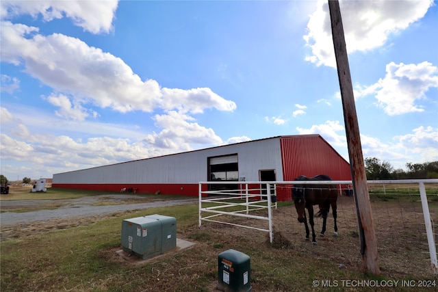 view of outdoor structure