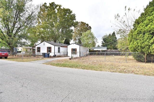 3219 E Oklahoma Pl, Tulsa, OK 74110 - photo 21