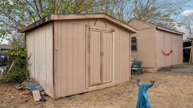 view of outdoor structure