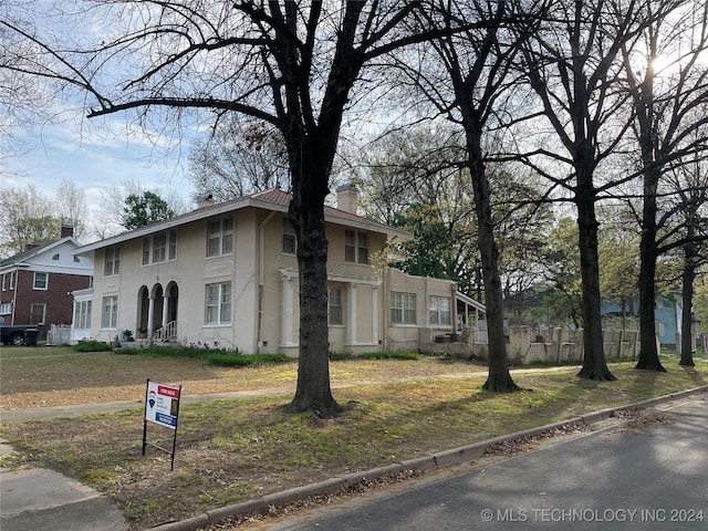 view of front of house