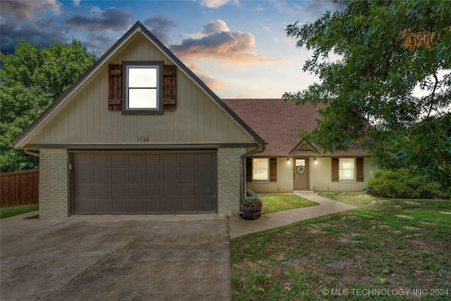 view of front of property featuring a garage