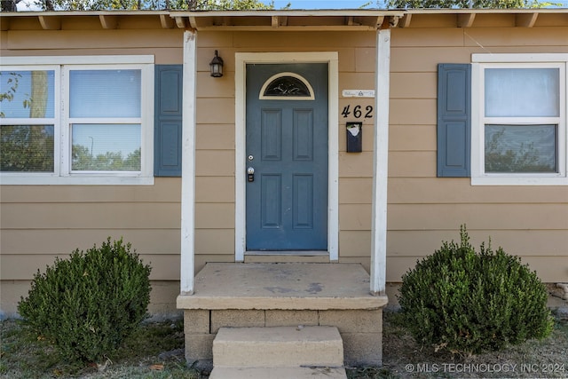 view of property entrance