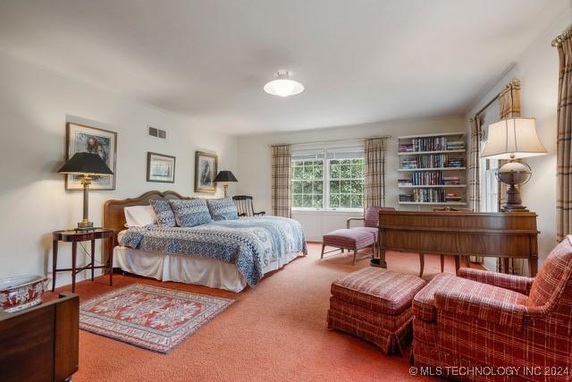 2840 S Victor Ave, Tulsa, OK 74114 - bedroom featuring carpet flooring