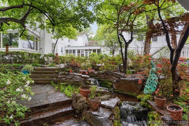 2840 S Victor Ave, Tulsa, OK 74114 - view of yard with stairway