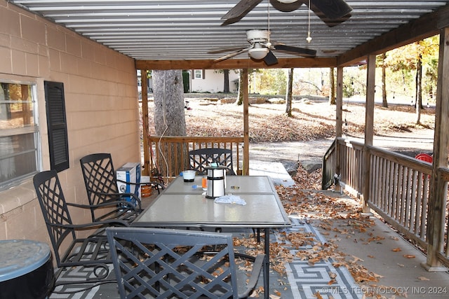 view of patio with ceiling fan