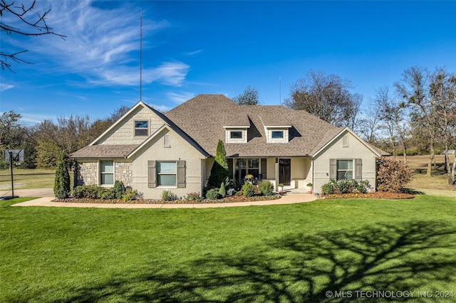 view of front of house featuring a front yard