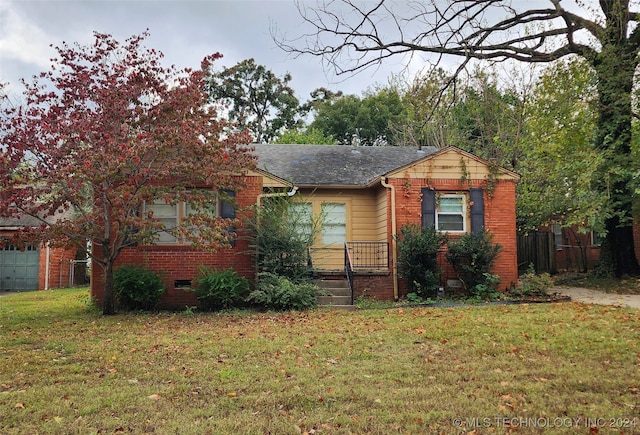 view of front facade with a front yard