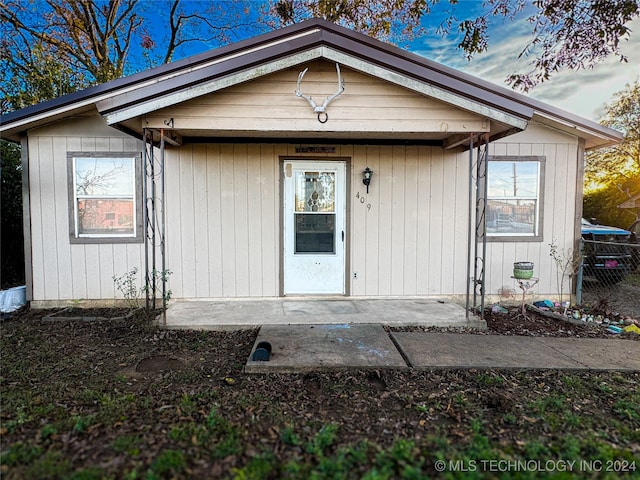 view of entrance to property