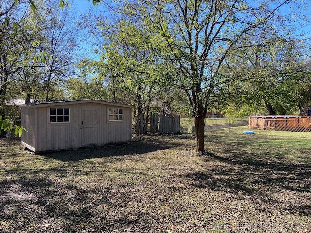 view of yard with a shed