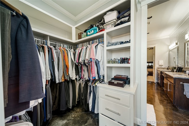 view of walk in closet