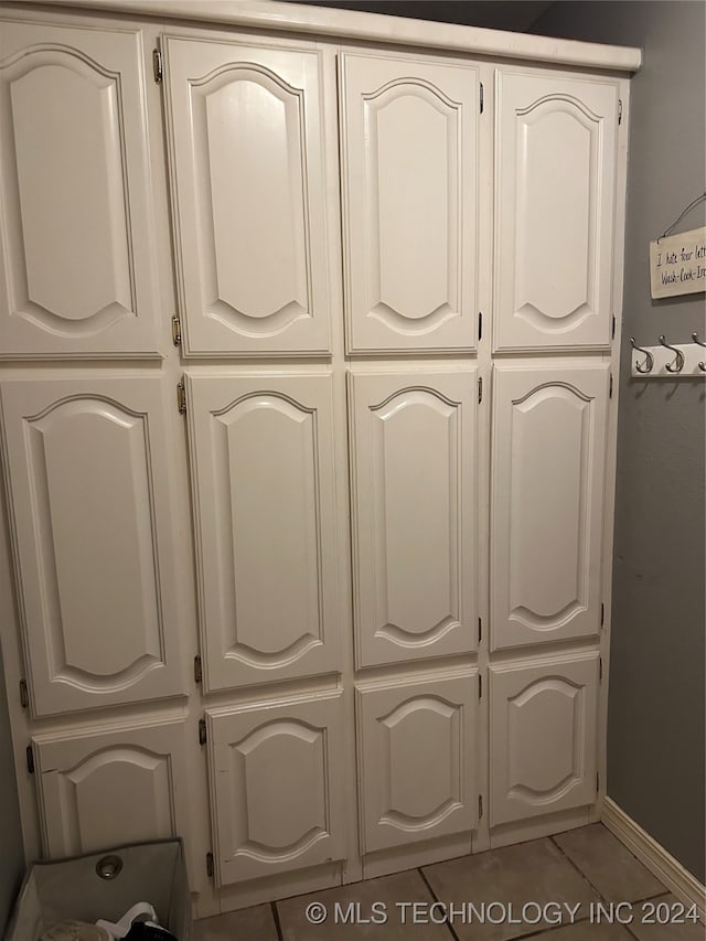 interior details with tile patterned floors