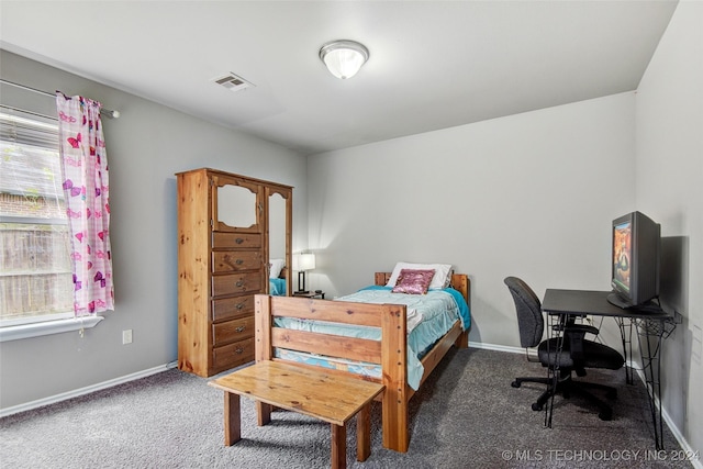 view of carpeted bedroom