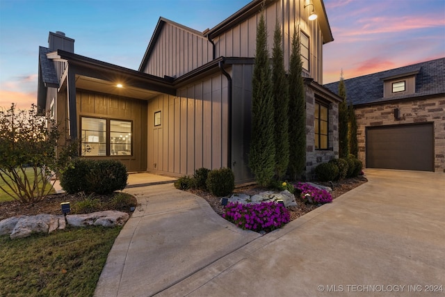 view of front of house with a garage