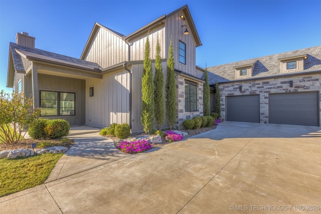 view of front of home featuring a garage