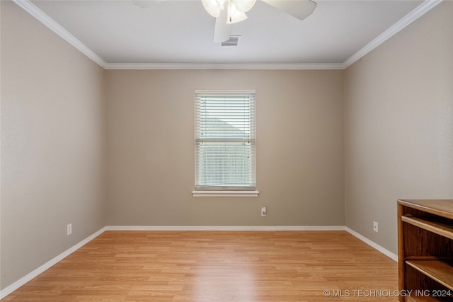 unfurnished room with ornamental molding, light hardwood / wood-style flooring, and ceiling fan