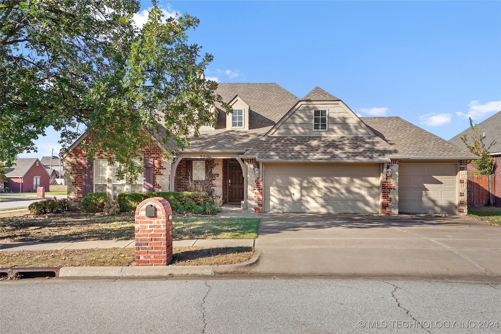 view of front of home with a garage