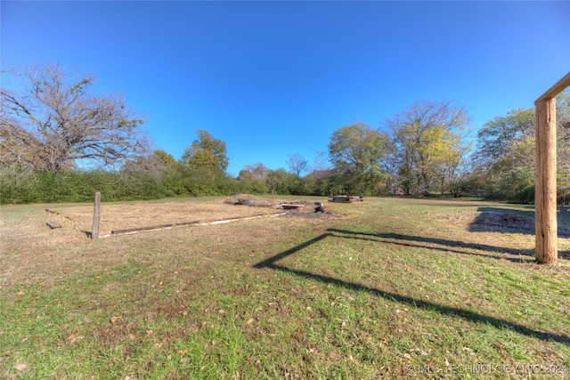 15705 Old Morris Hwy, Okmulgee, OK 74447 - view of green lawn