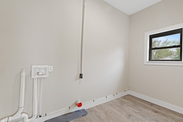 unfurnished room featuring light hardwood / wood-style flooring