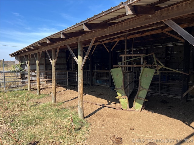 view of outdoor structure