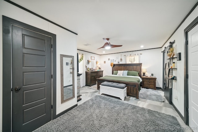 bedroom with crown molding and ceiling fan