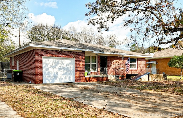 single story home featuring a garage