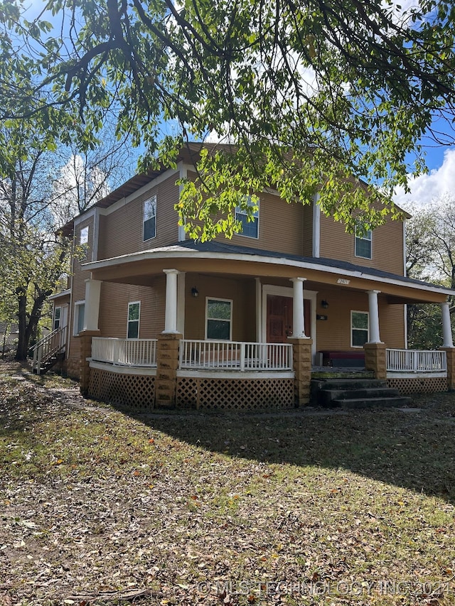 view of front of property with covered porch