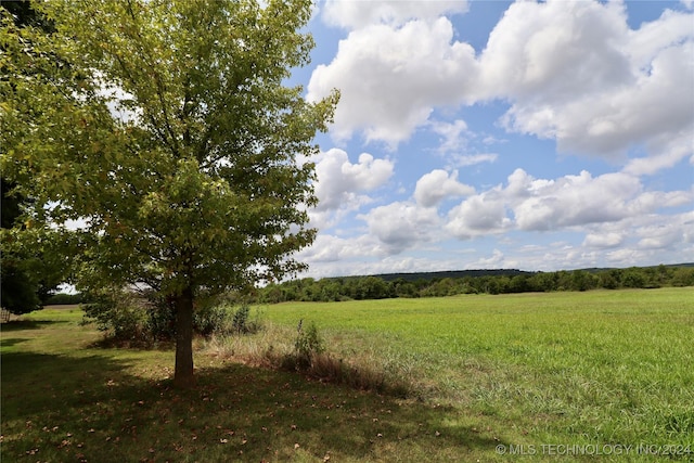 view of nature featuring a rural view