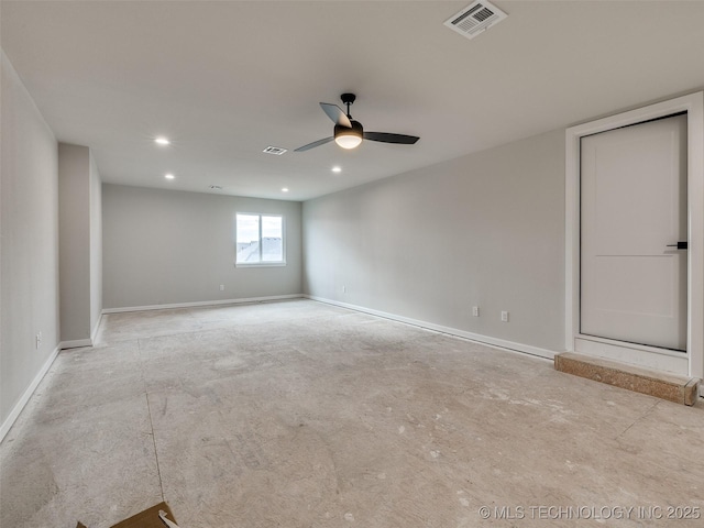 empty room with ceiling fan