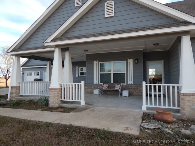 craftsman-style home featuring a porch