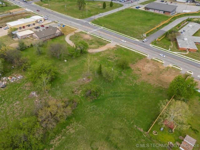 Listing photo 3 for W Broadway St, Collinsville OK 74021