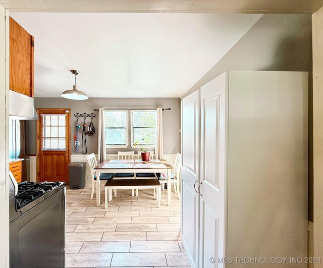 1306 E Comanche Ave, Mcalester, OK 74501 - view of dining space