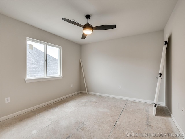 unfurnished room featuring ceiling fan