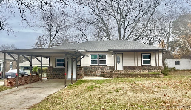 view of front of house with a carport