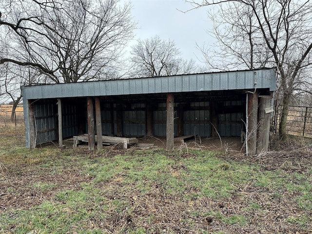 view of outdoor structure