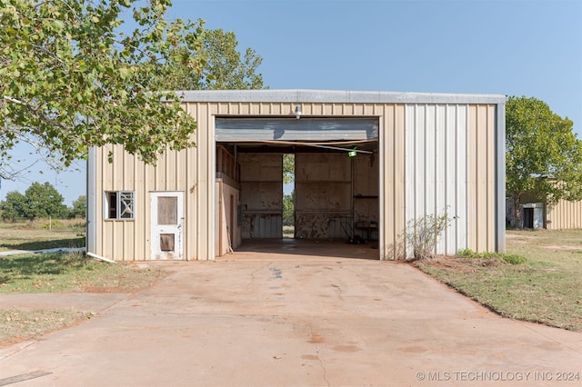 view of outdoor structure