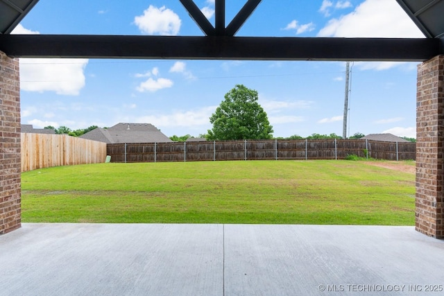 6617 S Fir Ave, Broken Arrow, OK 74134 - view of yard with a patio