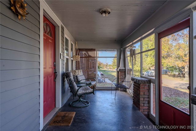 view of unfurnished sunroom