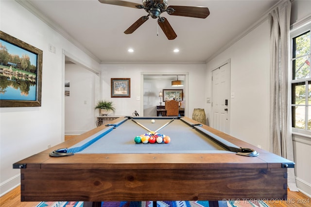 playroom featuring light hardwood / wood-style floors, ceiling fan, ornamental molding, and billiards