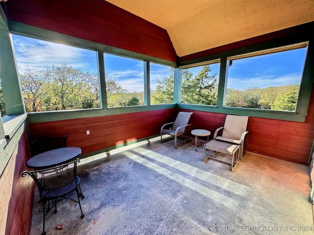 sunroom / solarium with lofted ceiling