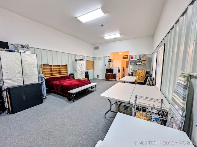 bedroom featuring carpet floors