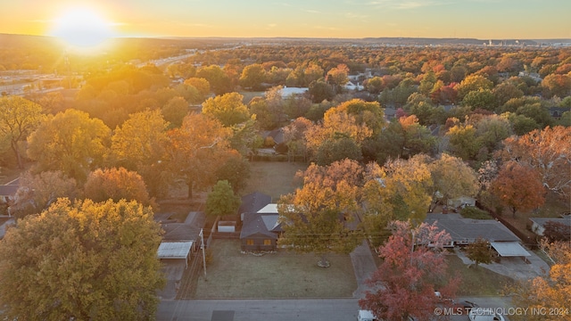 view of aerial view at dusk