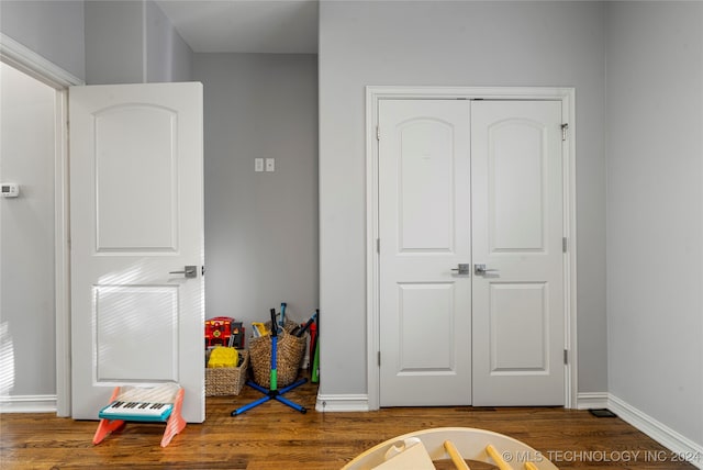 playroom featuring hardwood / wood-style flooring