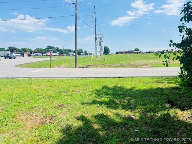 Listing photo 3 for E Chestnut St, Coweta OK 74429