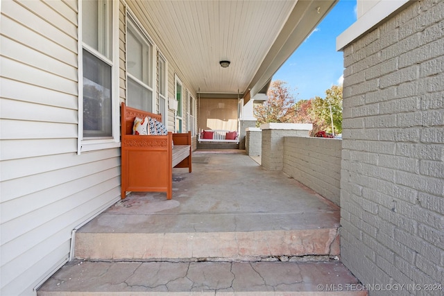 view of patio / terrace with covered porch