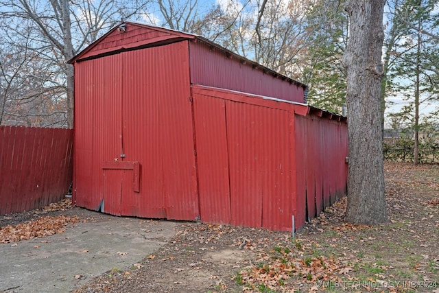 view of outbuilding