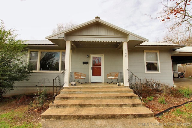 bungalow-style home featuring a porch