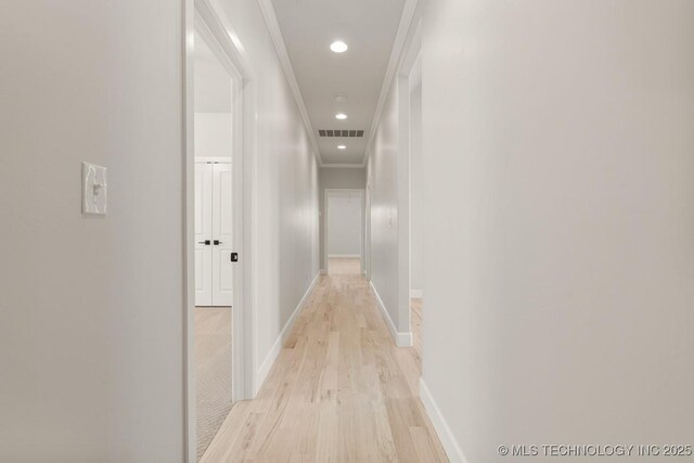 2601 W Twin Oaks St, Broken Arrow, OK 74012 - hallway featuring light wood-style floors, crown molding, baseboards, and recessed lighting