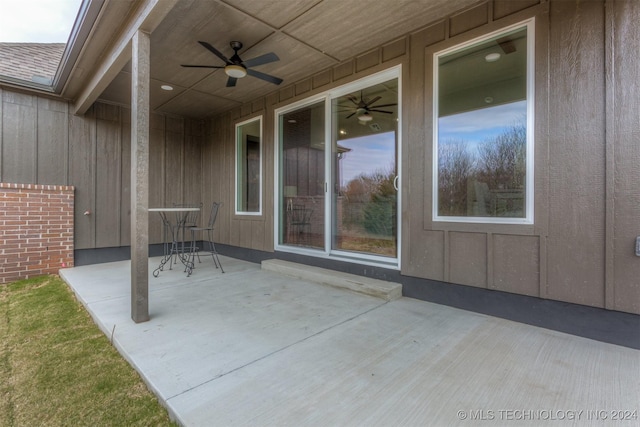 view of patio with ceiling fan