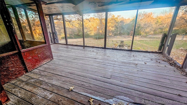 view of unfurnished sunroom