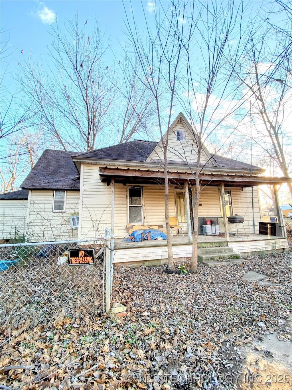 view of front of home